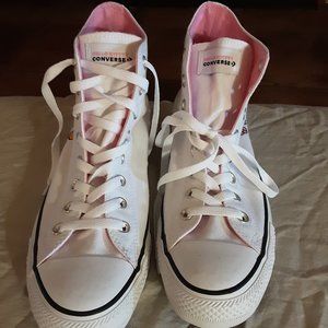 Converse Chuck Taylor women's size9 Hello Kitty